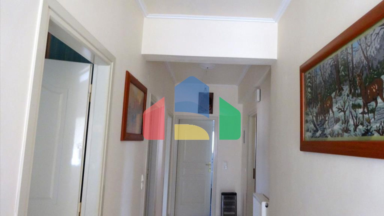 Продаж - Котедж 400 m² Евія