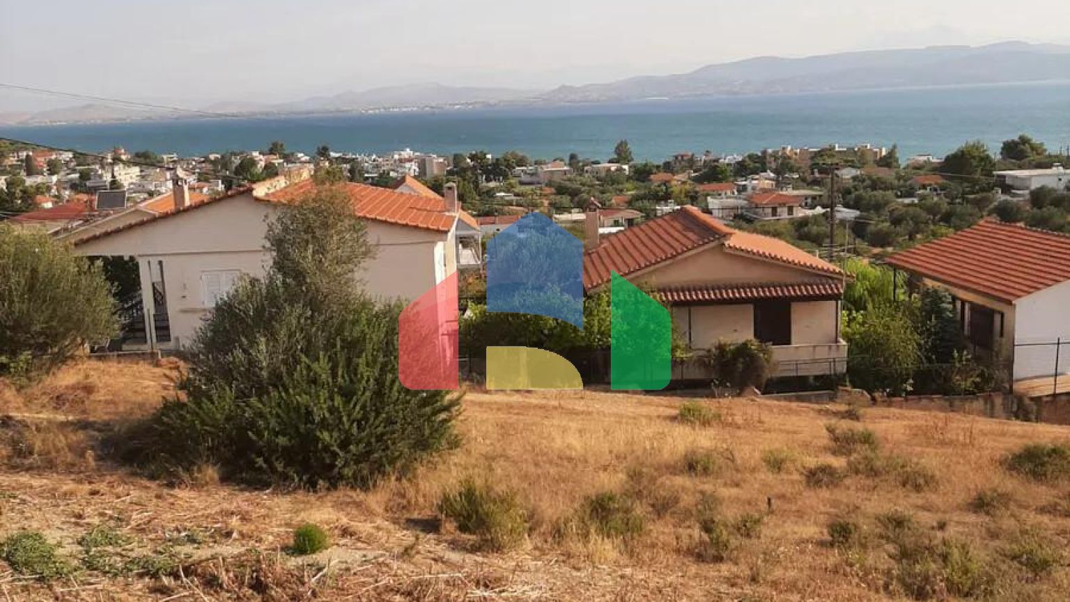 Продаж - Таунхаус 130 m² Евія