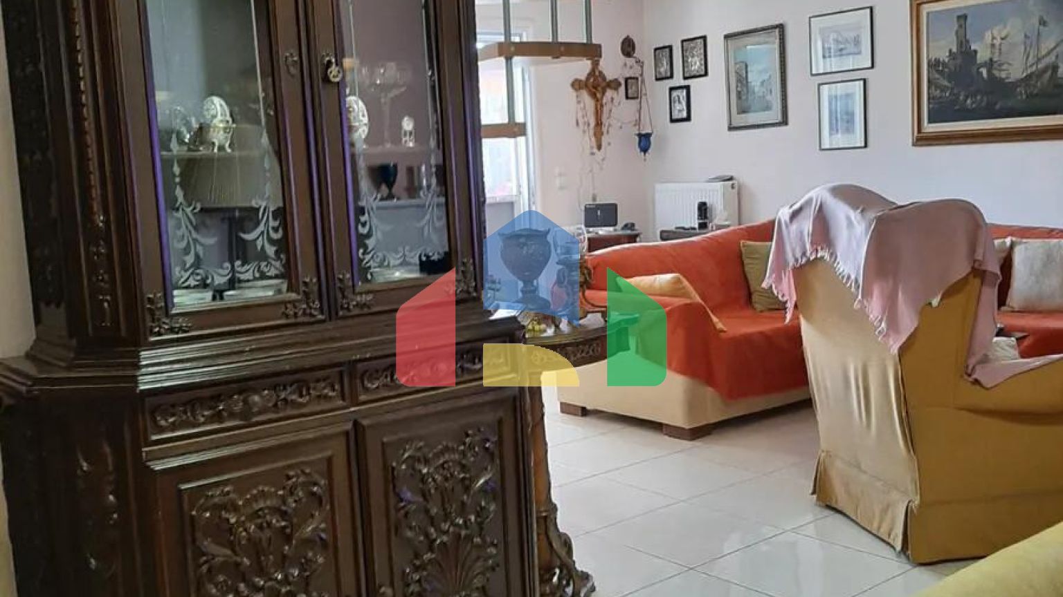 Продаж - Таунхаус 130 m² Евія