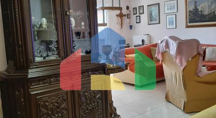 Продаж - Таунхаус 130 m² Евія