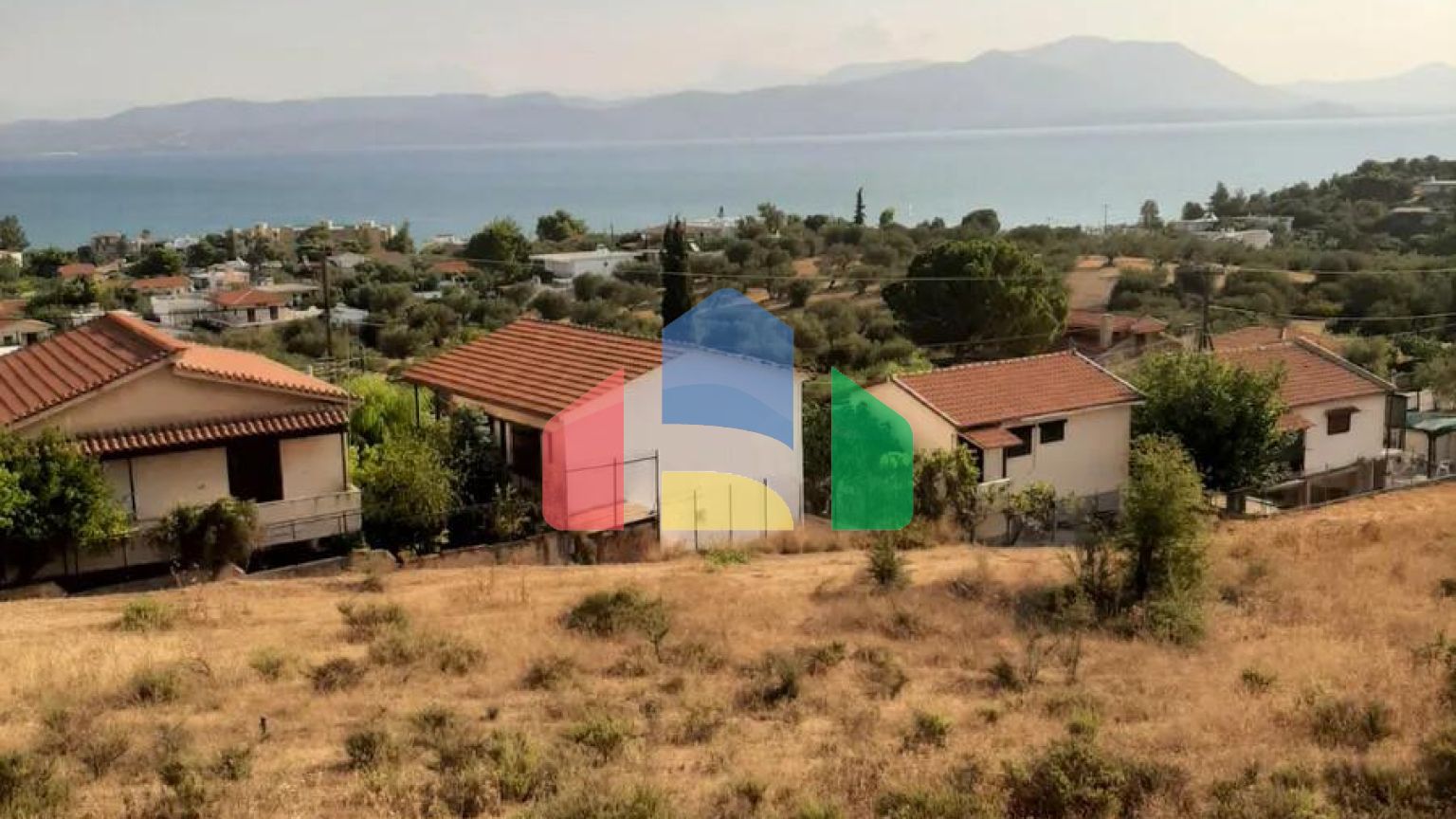 Продаж - Таунхаус 130 m² Евія