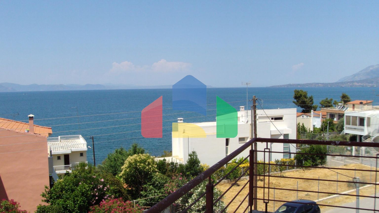 Продаж - Таунхаус 195 m² Евія