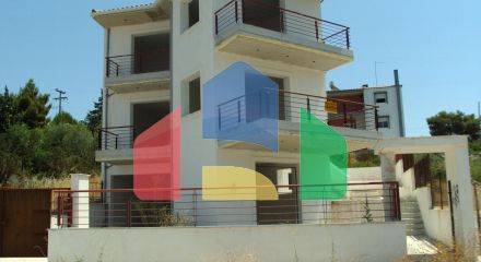 Продаж - Таунхаус 195 m² Евія