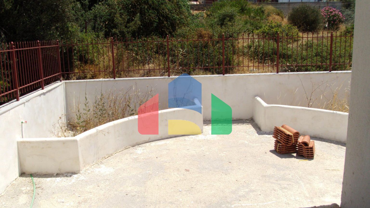 Продаж - Таунхаус 195 m² Евія