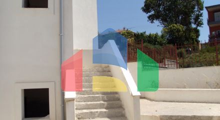 Продаж - Таунхаус 195 m² Евія