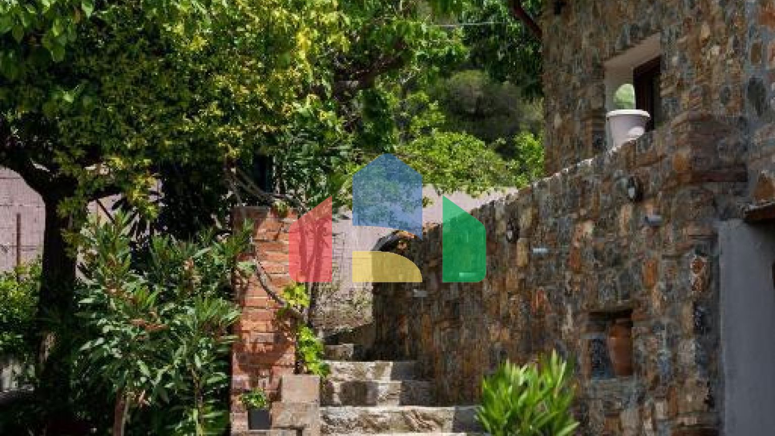 Продаж - Котедж 120 m² Евія