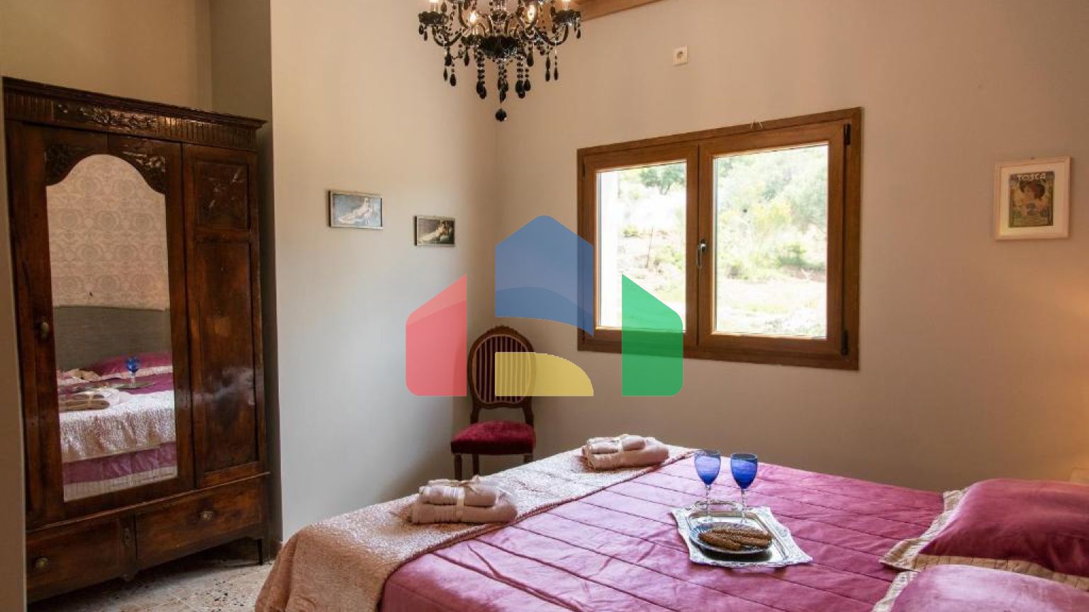 Продаж - Котедж 120 m² Евія