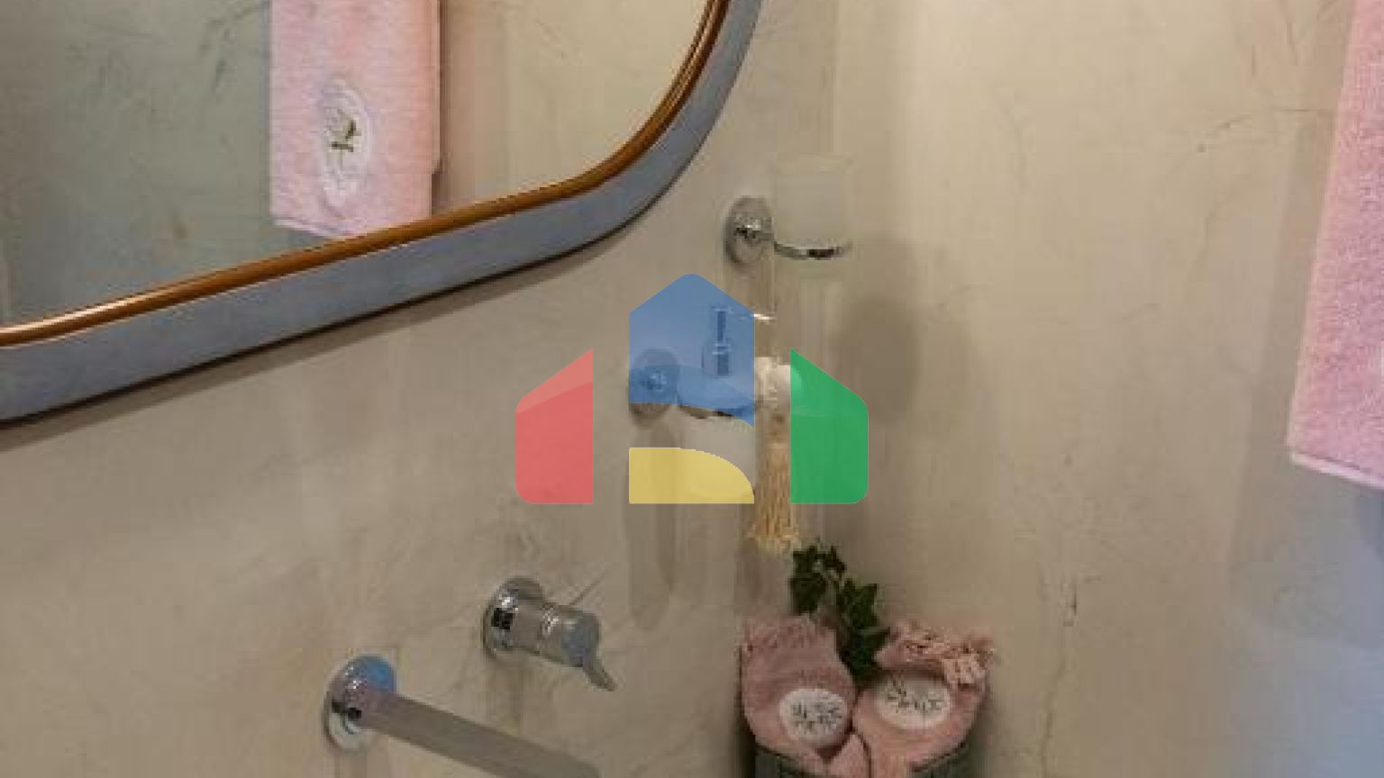 Продаж - Котедж 120 m² Евія