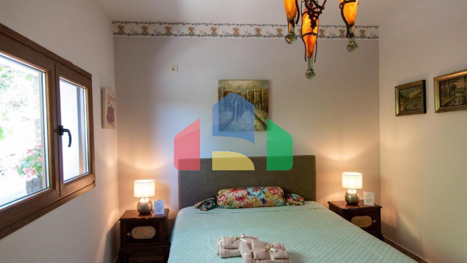 Продаж - Котедж 120 m² Евія