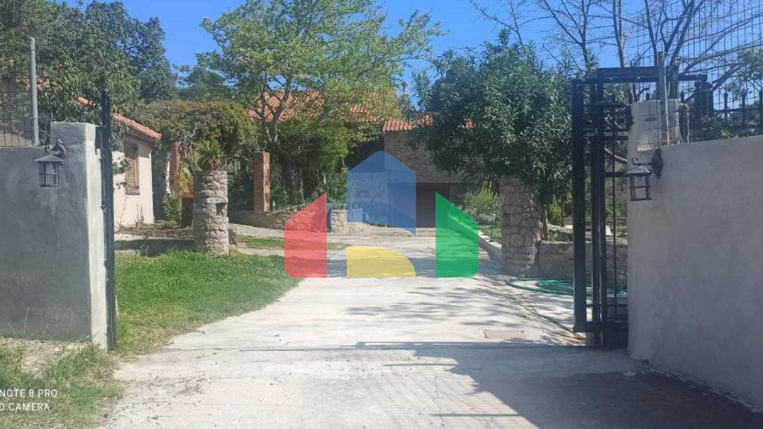 Продаж - Котедж 120 m² Евія