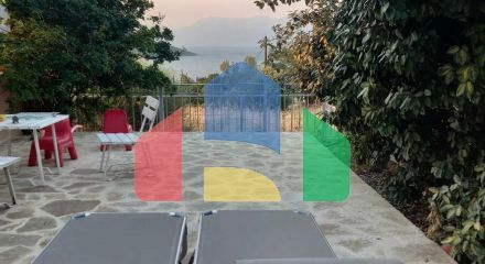 Продаж - Котедж 220 m² Евія