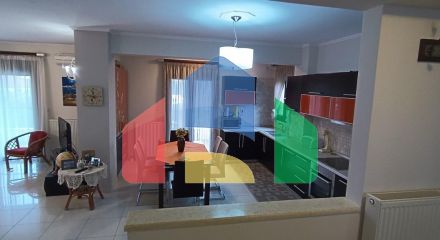 Продаж - Котедж 256 m² в Халкидіках