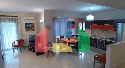 Продаж - Котедж 256 m² в Халкидіках