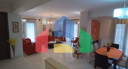 Продаж - Котедж 256 m² в Халкидіках