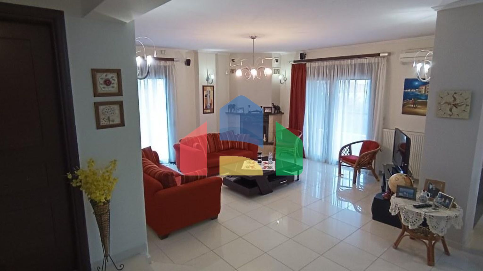 Продаж - Котедж 256 m² в Халкидіках