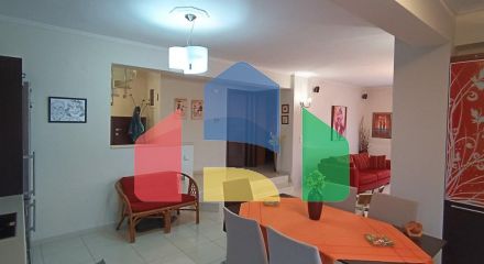 Продаж - Котедж 256 m² в Халкидіках