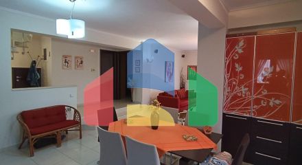 Продаж - Котедж 256 m² в Халкидіках