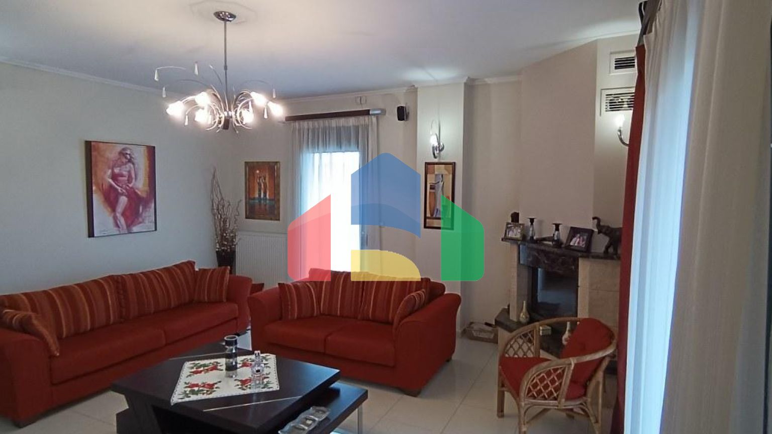 Продаж - Котедж 256 m² в Халкидіках