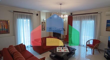 Продаж - Котедж 256 m² в Халкидіках