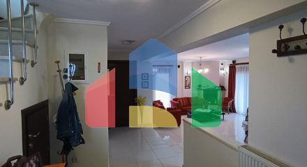 Продаж - Котедж 256 m² в Халкидіках