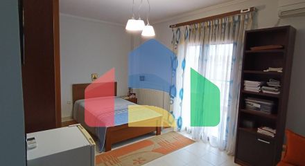 Продаж - Котедж 256 m² в Халкидіках