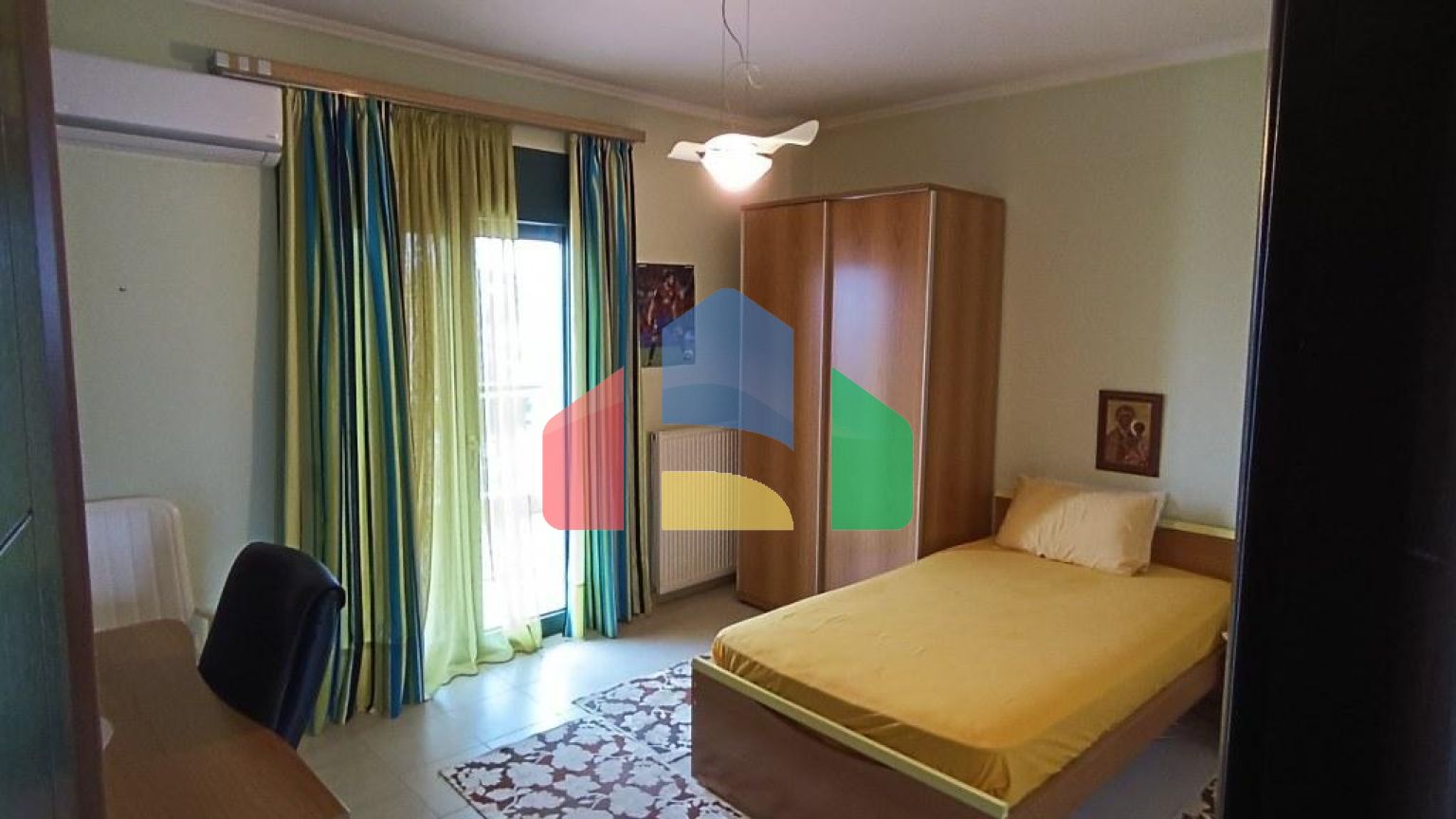 Продаж - Котедж 256 m² в Халкидіках