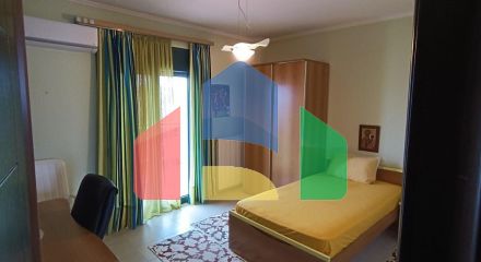 Продаж - Котедж 256 m² в Халкидіках