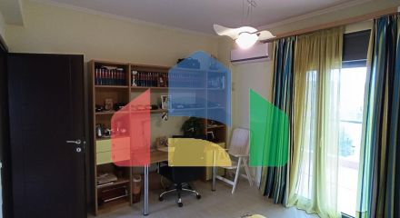 Продаж - Котедж 256 m² в Халкидіках