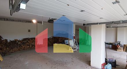 Продаж - Котедж 256 m² в Халкидіках