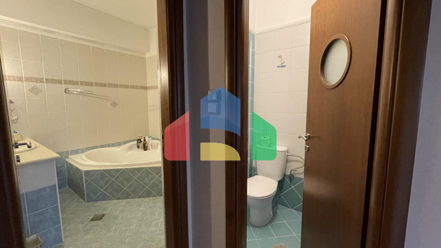 Продаж - Котедж 500 m² в Халкидіках