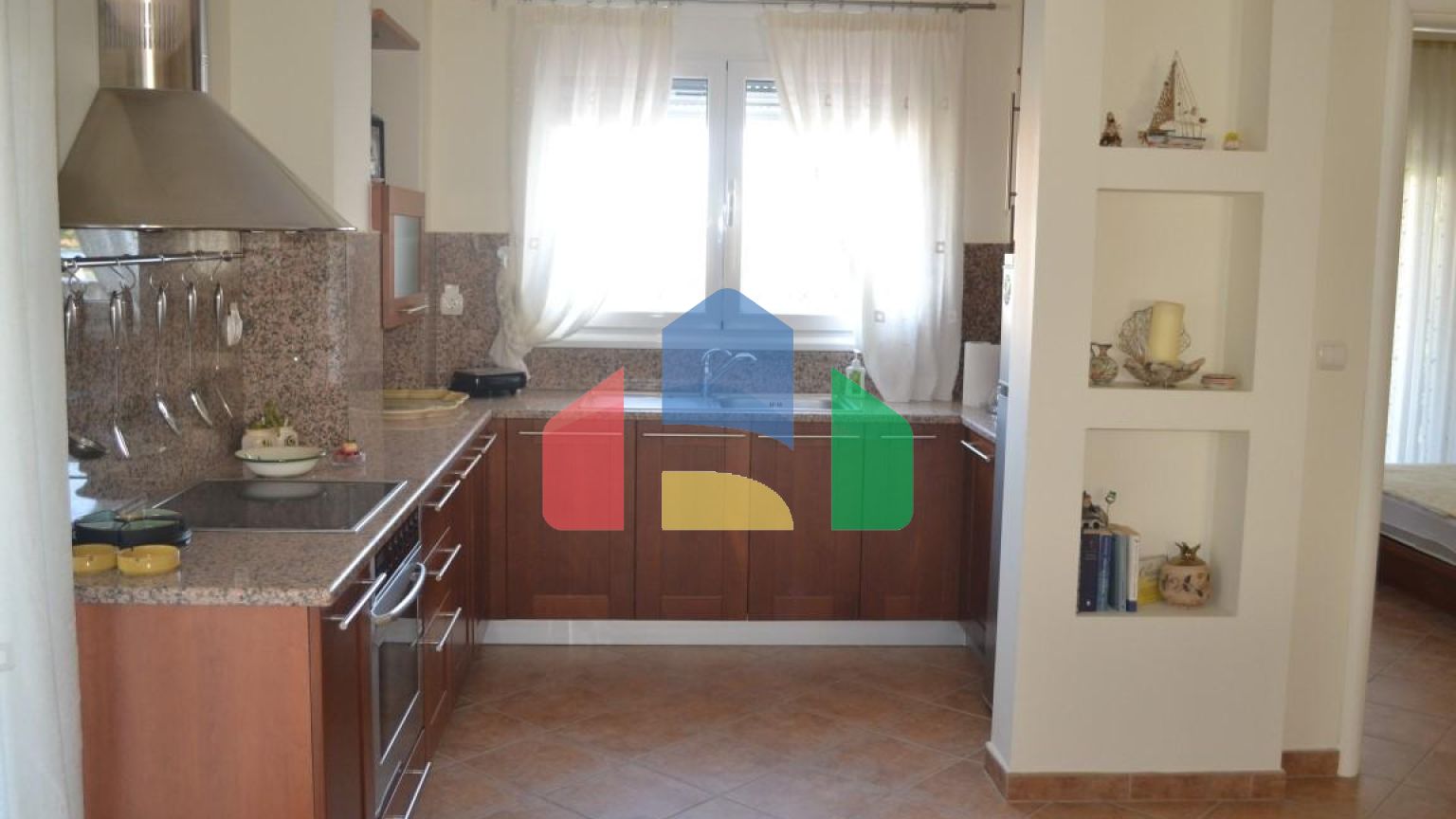 Продаж - Котедж 480 m² в Халкидіках