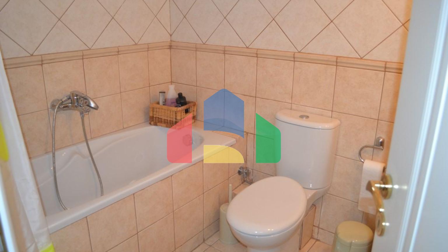 Продаж - Котедж 480 m² в Халкидіках