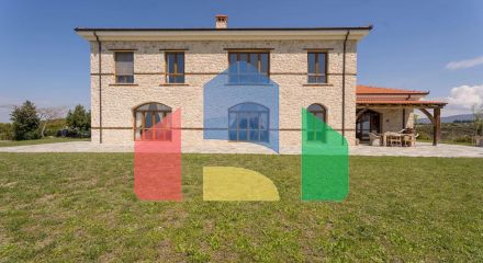 Продаж - Вілла 586 m² в Халкидіках
