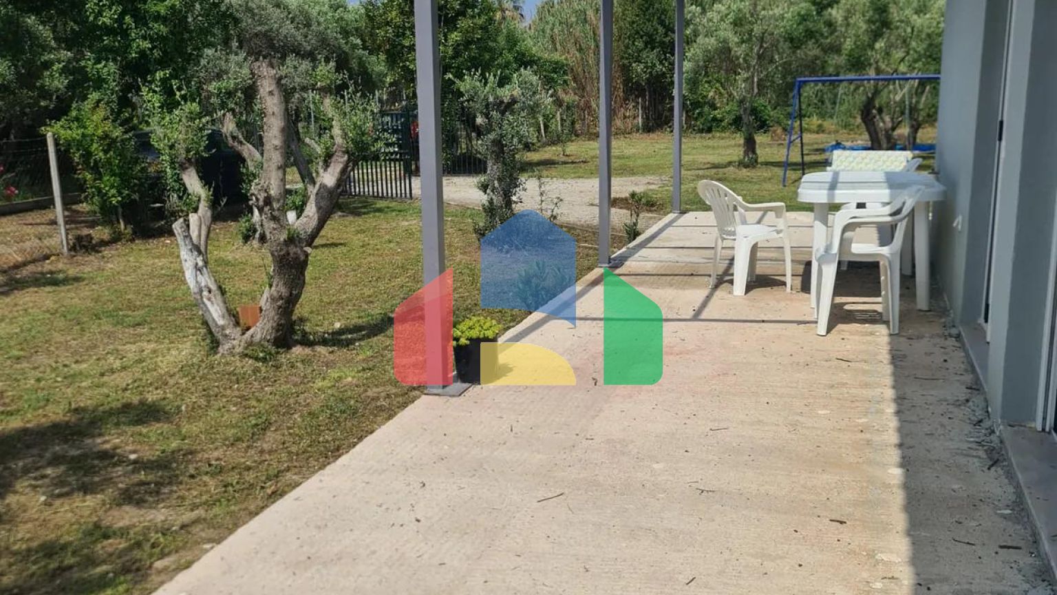 Продаж - Котедж 77 m² в Халкидіках