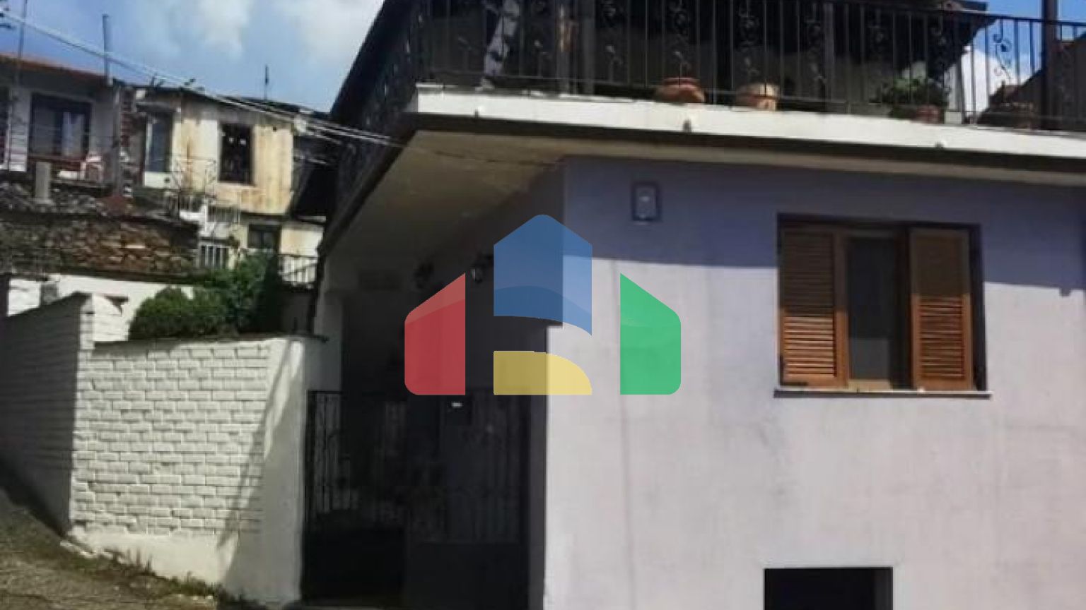 Продаж - Котедж 119 m² в Халкидіках