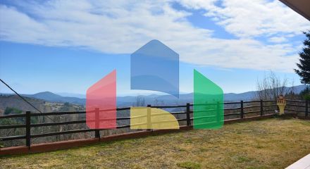 Продаж - Котедж 250 m² в Халкидіках