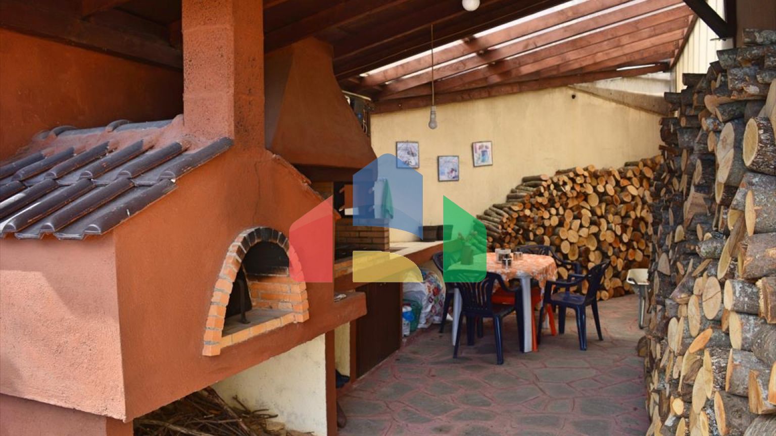 Продаж - Котедж 250 m² в Халкидіках