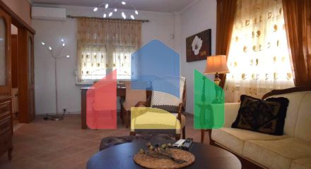 Продаж - Котедж 274 m² в Халкидіках