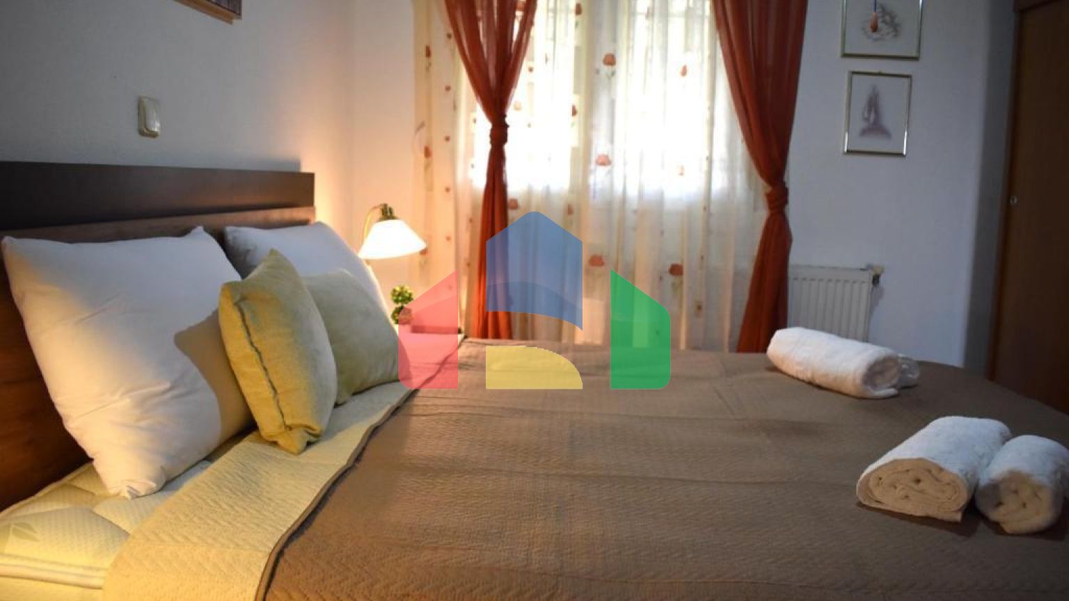 Продаж - Котедж 274 m² в Халкидіках