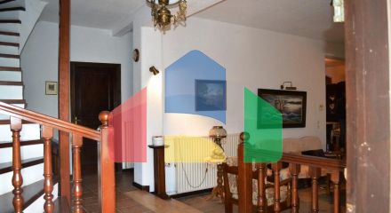 Продаж - Котедж 199 m² в Халкидіках
