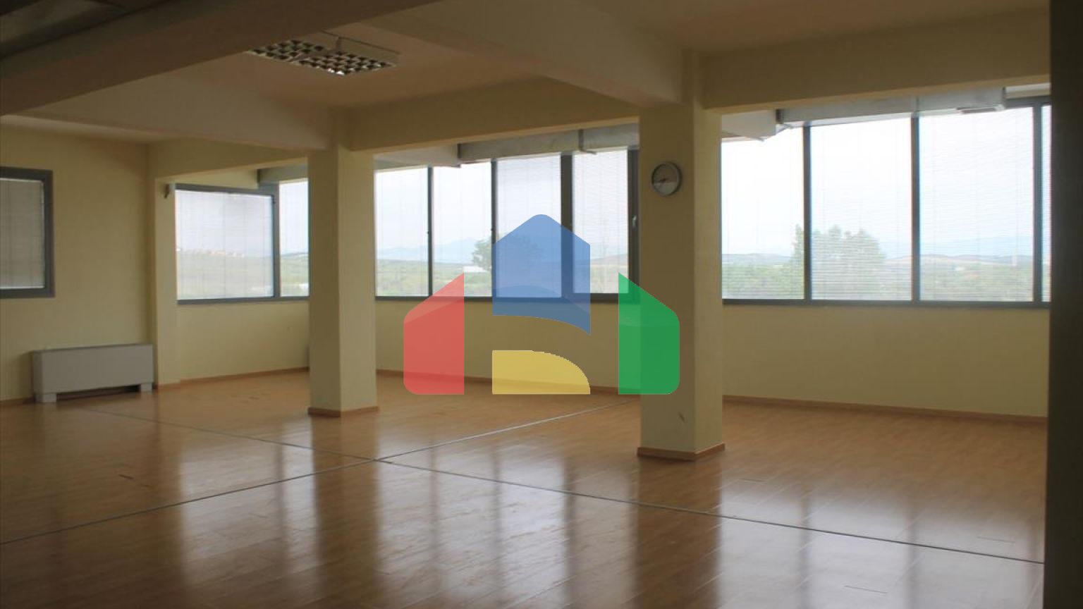 Продажа - Бизнес 1072 m² в Халкидиках