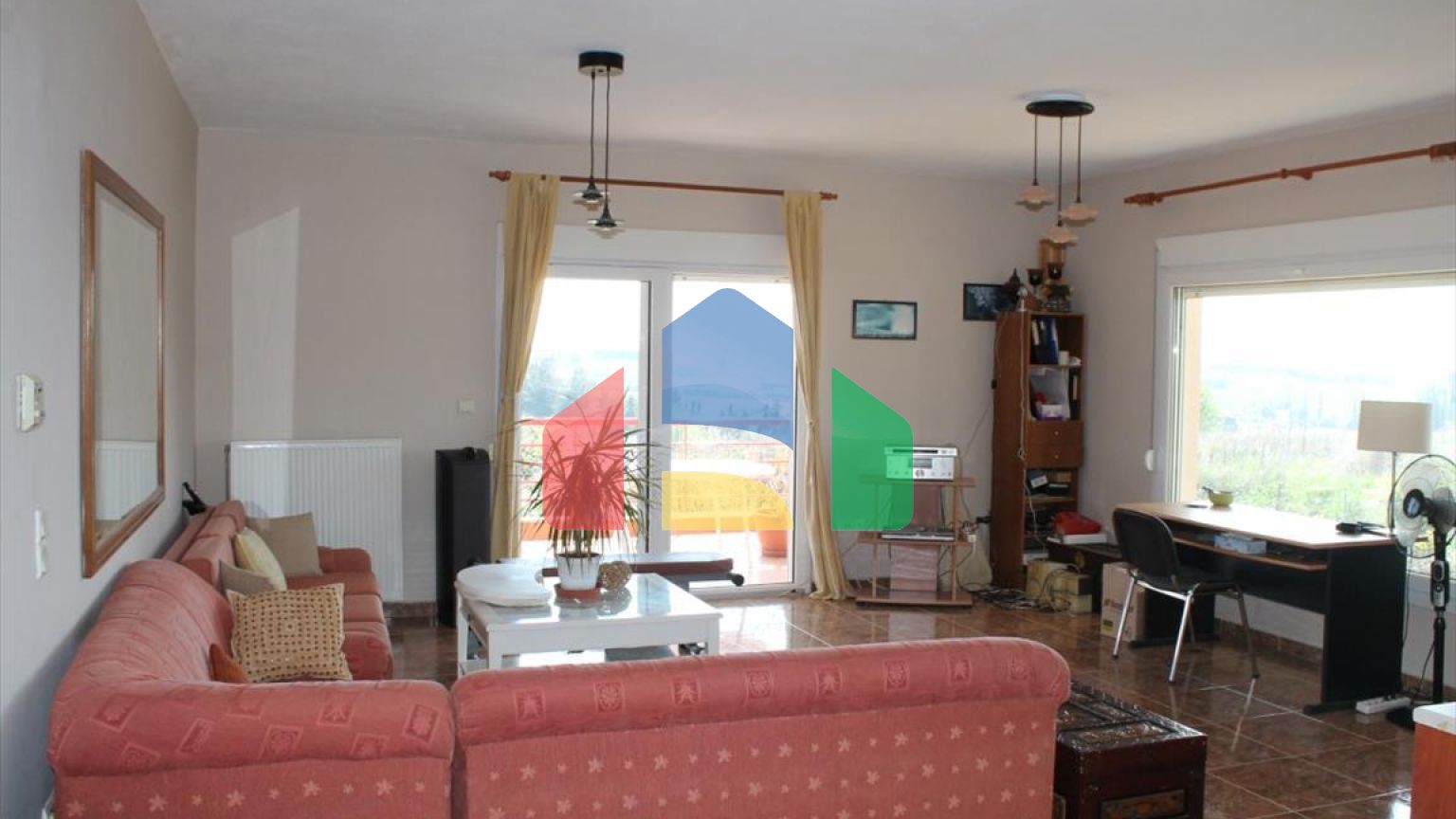 Продаж - Котедж 315 m² в Халкидіках