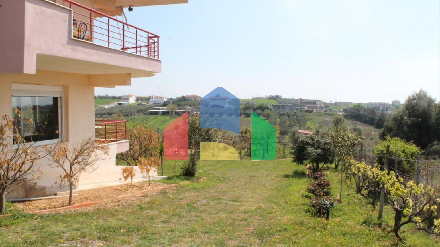 Продаж - Котедж 315 m² в Халкидіках