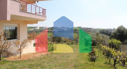 Продаж - Котедж 315 m² в Халкидіках