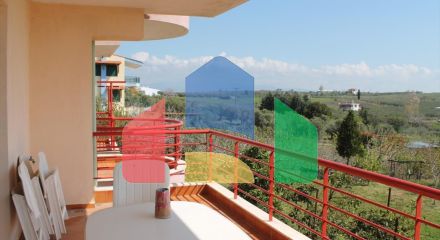 Продаж - Котедж 315 m² в Халкидіках