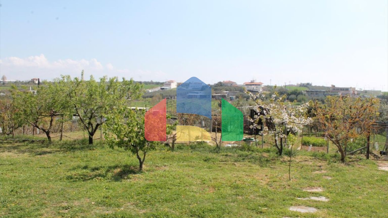 Продаж - Котедж 315 m² в Халкидіках