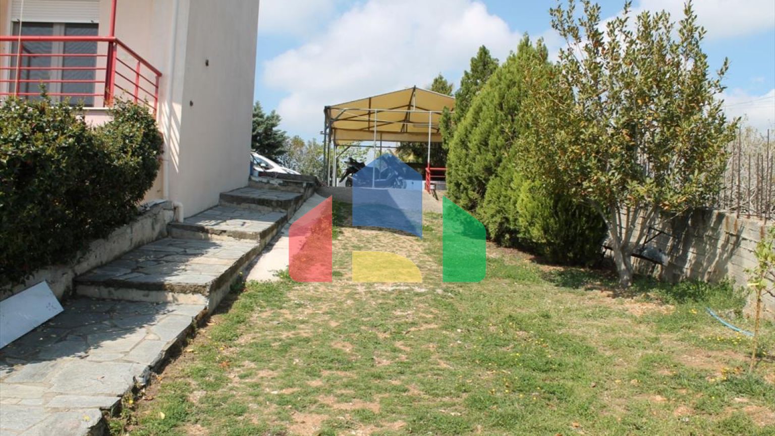 Продаж - Котедж 315 m² в Халкидіках