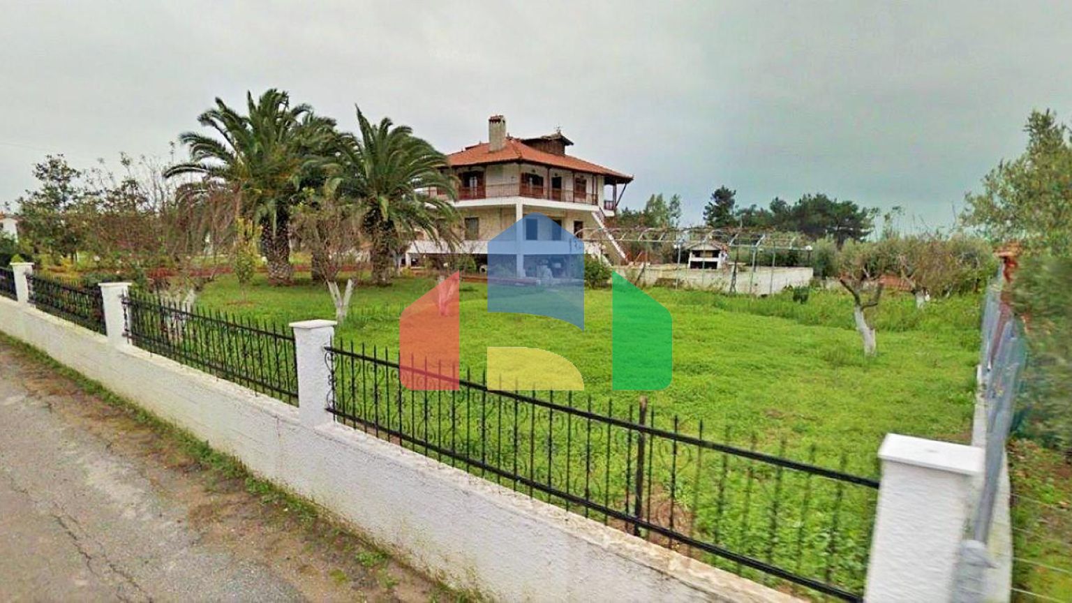 Продаж - Котедж 300 m² в Халкидіках