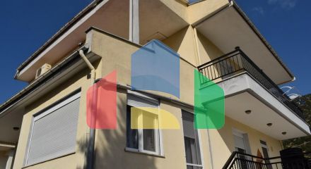 Продаж - Котедж 250 m² в Халкидіках