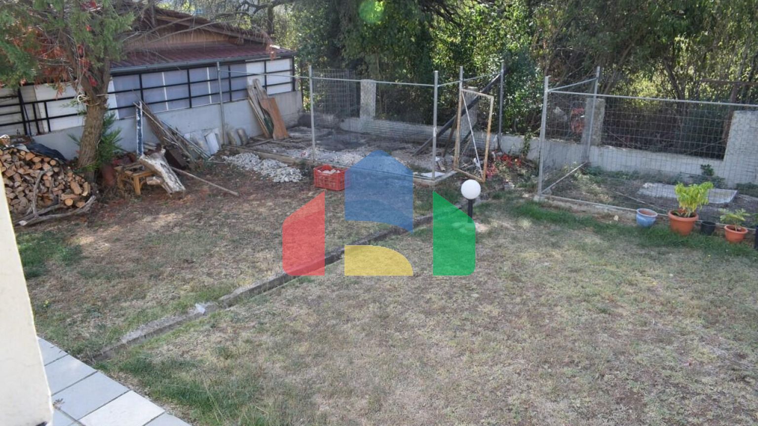 Продаж - Котедж 250 m² в Халкидіках